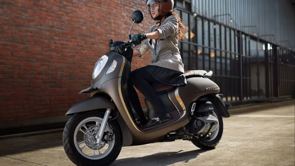 Honda electric scooter scoopy 